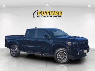 Toyota Tacoma 2024 4x4 TRD Sport 4 puertas Doble Cabina 6.1 ft LB