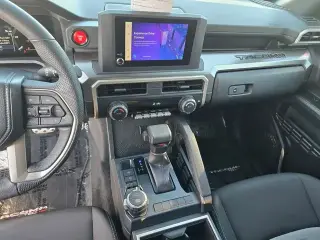 Toyota Tacoma 2024 4x4 TRD Sport 4 puertas Doble Cabina 6.1 ft LB