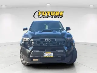 Toyota Tacoma 2024 4x4 TRD Sport 4 puertas Doble Cabina 6.1 ft LB