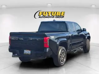 Toyota Tacoma 2024 4x4 TRD Sport 4 puertas Doble Cabina 6.1 ft LB