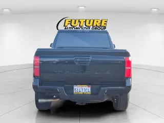 Toyota Tacoma 2024 4x4 TRD Sport 4 puertas Doble Cabina 6.1 ft LB