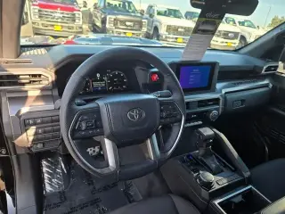Toyota Tacoma 2024 4x4 TRD Sport 4 puertas Doble Cabina 6.1 ft LB