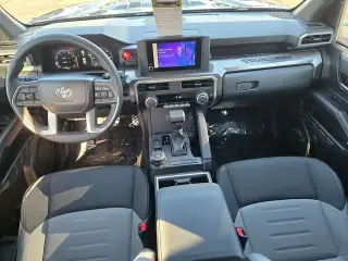 Toyota Tacoma 2024 4x4 TRD Sport 4 puertas Doble Cabina 6.1 ft LB