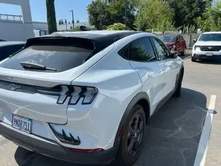 Ford Mustang Mach-E 2023 Select 4 puertas SUV