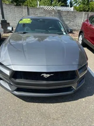Ford Mustang 2025 EcoBoost 2 puertas Fastback