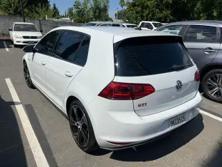 Volkswagen Golf GTI 2016 Autobahn 4 puertas Hatchback 6 velocidades Automático con Paquete de Rendimiento