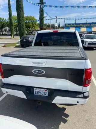 Ford F-150 2016 4x4 Lariat 4 puertas SuperCrew 5.5 pies. Caja corta