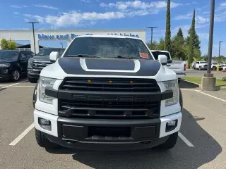 Ford F-150 2016 4x4 Lariat 4 puertas SuperCrew 5.5 pies. Caja corta