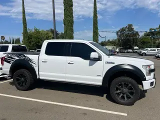 Ford F-150 2016 4x4 Lariat 4 puertas SuperCrew 5.5 pies. Caja corta