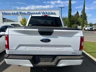 Ford F-150 2020 4x4 XL 4 puertas SuperCrew 5.5 pies. SB