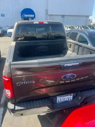 Ford F-150 2015 4x4 Platinum 4 puertas SuperCrew 5.5 pies. SB