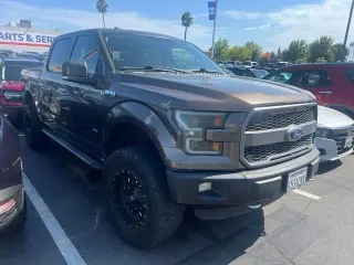 Ford F-150 2015 4x4 Platinum 4 puertas SuperCrew 5.5 pies. SB