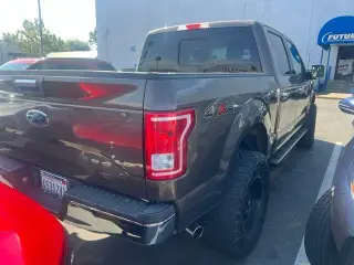 Ford F-150 2015 4x4 Platinum 4 puertas SuperCrew 5.5 pies. SB
