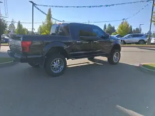 Ford F-150 2018 4x4 King Ranch 4 puertas SuperCrew 5.5 pies. SB