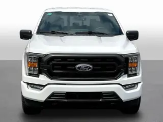 Ford F-150 2023 4x4 XLT 4 puertas SuperCrew 5.5 pies. SB