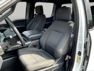 Ford F-150 2023 4x4 XLT 4 puertas SuperCrew 5.5 pies. SB