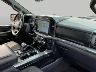 Ford F-150 2023 4x4 XLT 4 puertas SuperCrew 5.5 pies. SB