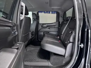 Chevrolet Silverado 1500 2024 4x4 LTZ 4 puertas Cabina Crew 5.8 pies. Caja corta