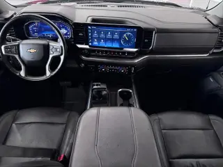 Chevrolet Silverado 1500 2024 4x4 LTZ 4 puertas Cabina Crew 5.8 pies. Caja corta