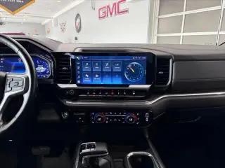 Chevrolet Silverado 1500 2024 4x4 LTZ 4 puertas Cabina Crew 5.8 pies. Caja corta