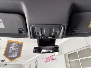 Chevrolet Silverado 1500 2024 4x4 LTZ 4 puertas Cabina Crew 5.8 pies. Caja corta