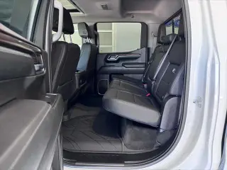 Chevrolet Silverado 1500 2024 4x4 RST 4 puertas Cabina Crew 5.8 pies. Caja corta