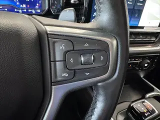 Chevrolet Silverado 1500 2024 4x4 RST 4 puertas Cabina Crew 5.8 pies. Caja corta