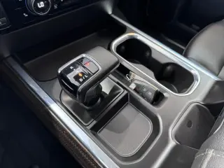 Chevrolet Silverado 1500 2024 4x4 RST 4 puertas Cabina Crew 5.8 pies. Caja corta