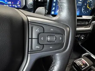 Chevrolet Silverado 1500 2023 4x4 LT Trail Boss 4 puertas Cabina Crew 5.8 pies. Caja corta