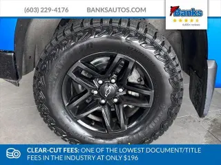 Chevrolet Silverado 1500 2023 4x4 LT Trail Boss 4 puertas Cabina Crew 5.8 pies. Caja corta