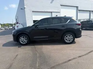 Mazda CX-5 2024 AWD 2.5 S Preferred 4 puertas SUV