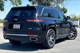 Jeep Grand Cherokee 2024 4x4 Summit 4xe 4 puertas SUV