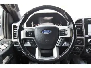 Ford F-150 2018 4x4 XLT 4 puertas SuperCrew 5.5 pies. SB