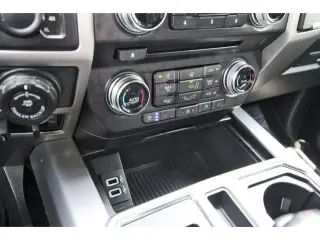 Ford F-150 2018 4x4 XLT 4 puertas SuperCrew 5.5 pies. SB