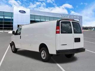 Chevrolet Express 2021 2500 3 puertas Van de Carga Extendida