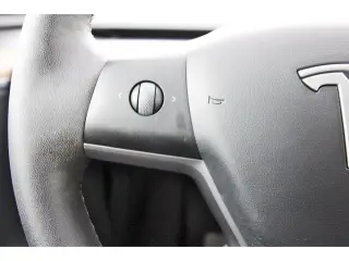 Tesla Model Y 2025 Long Range 4 puertas Crossover