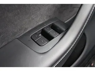 Tesla Model Y 2025 Long Range 4 puertas Crossover