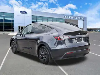 Tesla Model Y 2025 Long Range 4 puertas Crossover