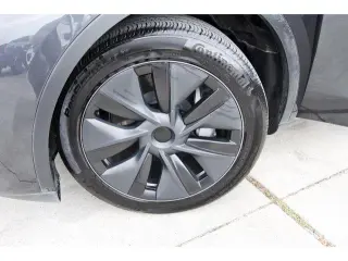 Tesla Model Y 2025 Long Range 4 puertas Crossover