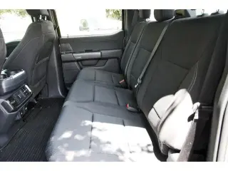 Ford F-150 2023 4x4 Platinum 4 puertas SuperCrew 6.5 pies. SB