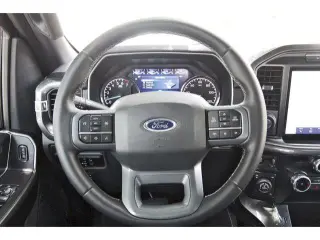 Ford F-150 2023 4x4 Platinum 4 puertas SuperCrew 6.5 pies. SB