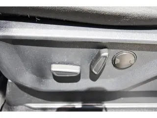 Ford F-150 2023 4x4 Platinum 4 puertas SuperCrew 6.5 pies. SB