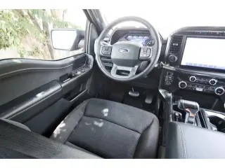 Ford F-150 2023 4x4 Platinum 4 puertas SuperCrew 6.5 pies. SB
