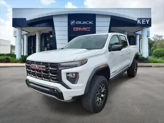 GMC Canyon 2023 4x4 AT4X 4 puertas Cabina Crew 5 pies. SB