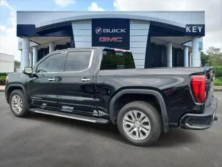GMC Sierra 1500 2019 4x4 Denali 4 puertas Cabina Crew 6.6 ft. SB