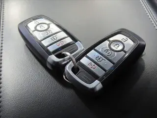 Ford Explorer 2023 XLT 4 puertas SUV