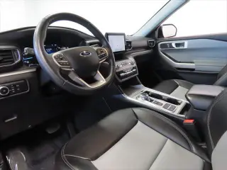Ford Explorer 2023 XLT 4 puertas SUV