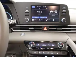 Hyundai ELANTRA 2026 SEL Sport Premium 4 puertas Sedan
