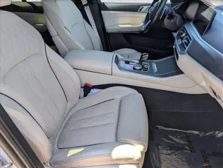 Vehículo de Actividad Deportiva BMW X5 2023 AWD xDrive40i 4 puertas