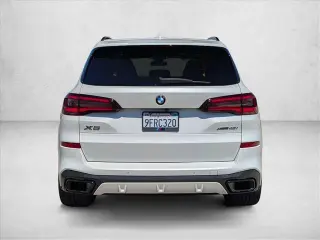 Vehículo de Actividad Deportiva BMW X5 2023 AWD xDrive40i 4 puertas